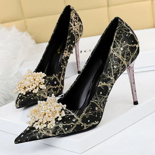 Pearl Flowers Rhinestone Pumps