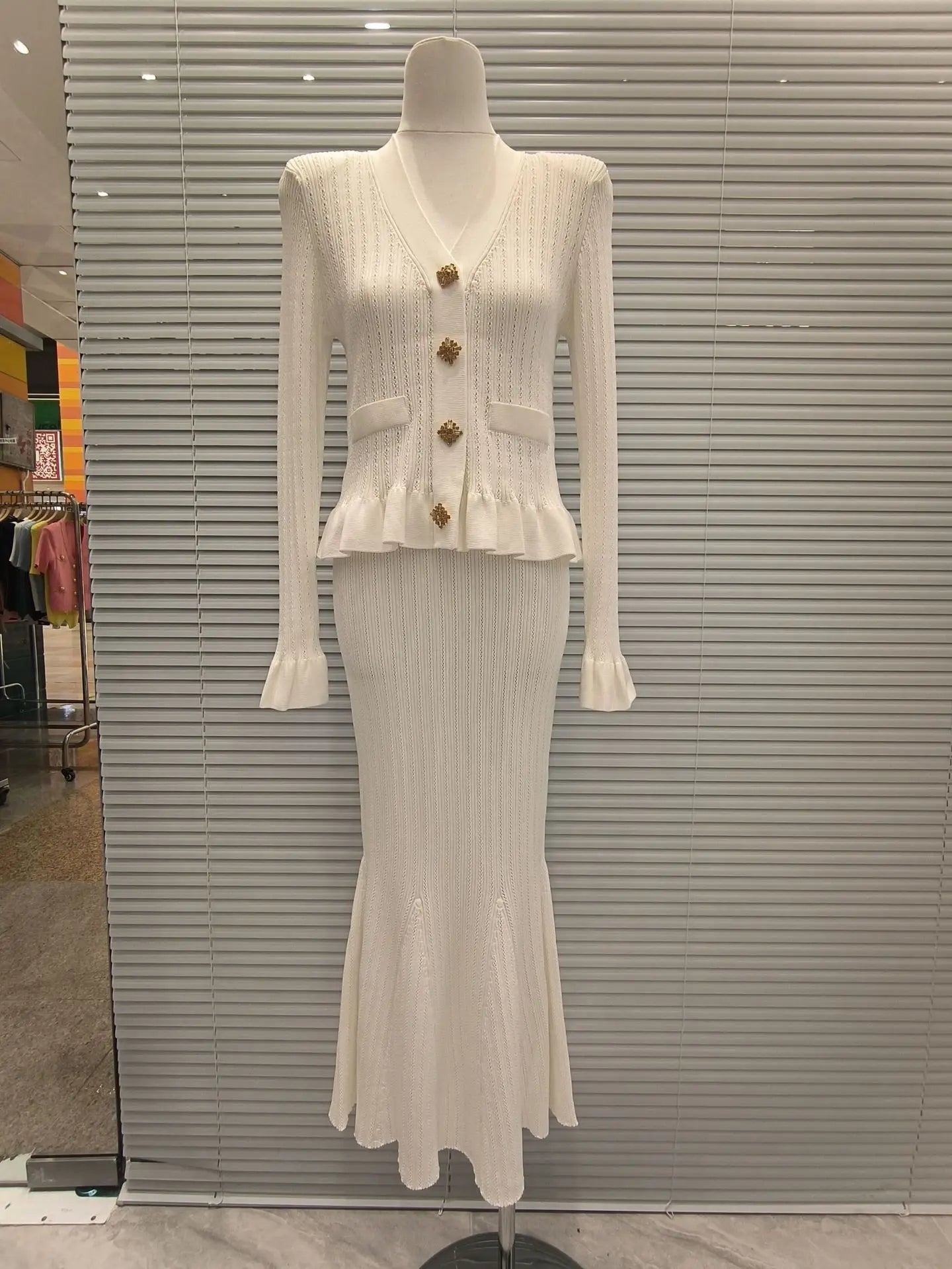 Elegant Flare Sleeve Sweater with Long Mermaid Skirt 2 Piece Knit Set
