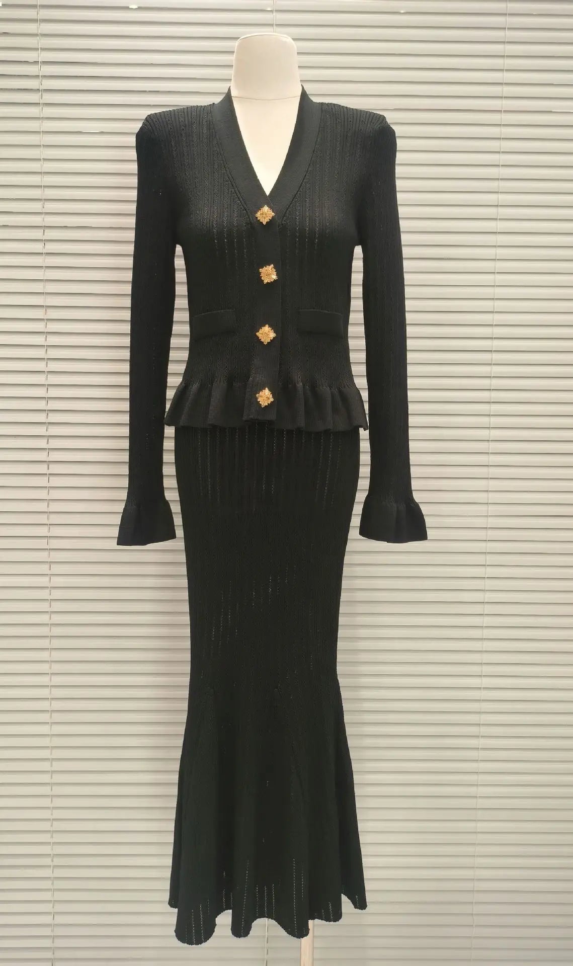 Elegant Flare Sleeve Sweater with Long Mermaid Skirt 2 Piece Knit Set