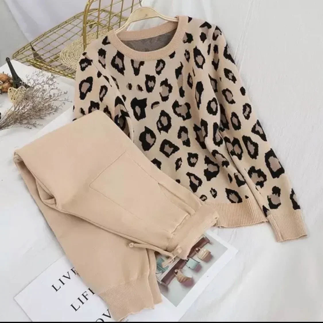 Loose V-neck Pullovers Leopard Print Knitted 2 Piece Sets